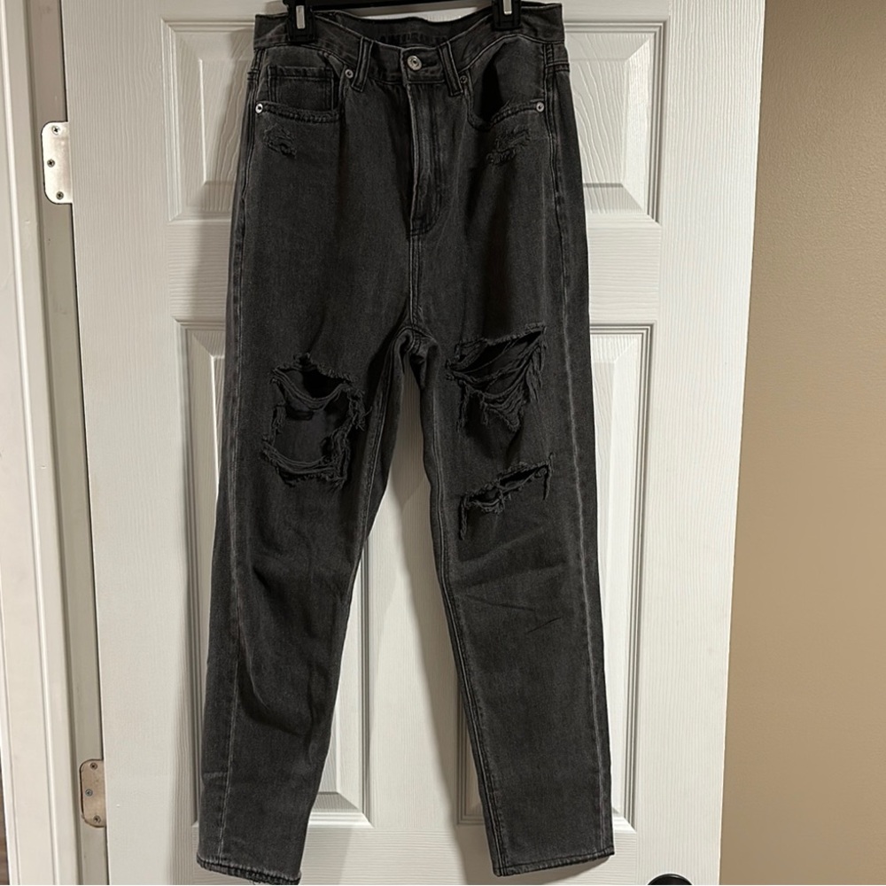 American Eagle Mom Black Distressed Jeans